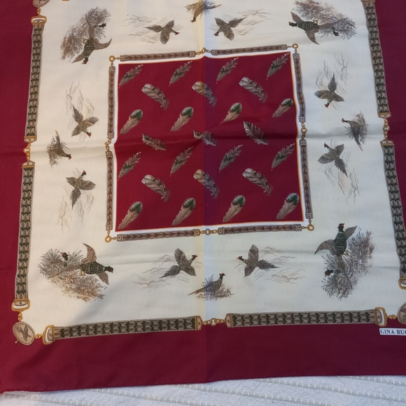 Ginna Ruccini scarf - Picture 3 of 6